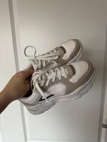 Sneaker Bershka beige weiß, Gr. 37 Rheinland-Pfalz - Nister Vorschau