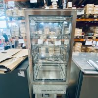 IDEAL AKE Kuchenvitrine Isolierglasvitrine gebraucht Gastronomie Frankfurt am Main - Fechenheim Vorschau