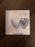 Zwei Herzen, eine Liebe Geschenk Hochzeit Wedding NEU Bayern - Sailauf Vorschau