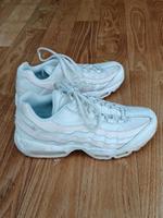 Nike Air Max 95 weiß/rosa, Größe 41 Hessen - Wetzlar Vorschau