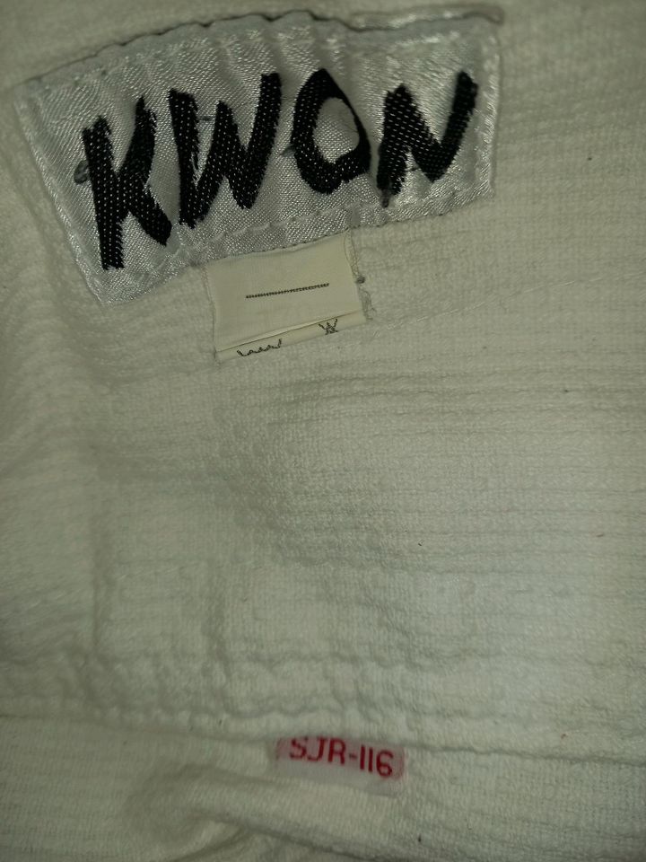 KWON Karateanzug SRJ-116, Kopfschutz und Handschutz zu verkaufen in Görlitz