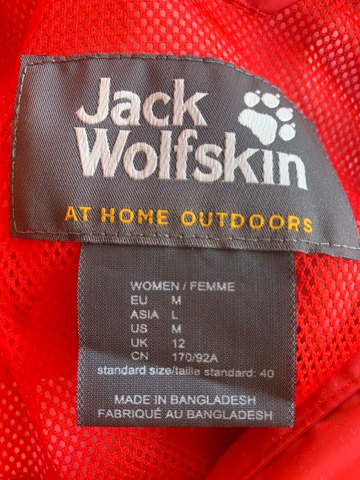 Jack wolfskin dünne Windbreaker Größe M in Pressig