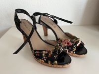 Tamaris Sandalen schwarz mit Blumenmuster Baden-Württemberg - Mössingen Vorschau