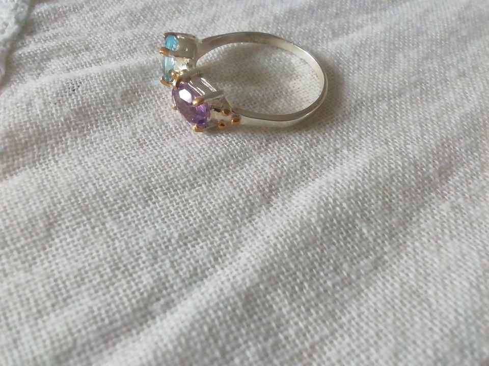 Zarter Sterlingsilber /Gold Ring mit Amethyst und Saphir besetzt in Hohenstein