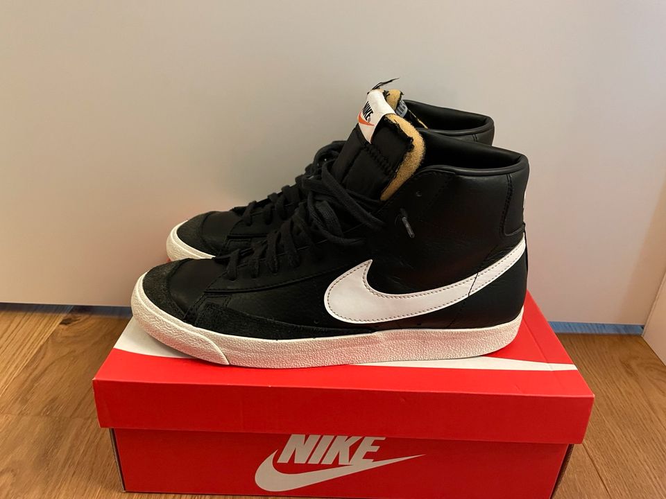 Nike Blazer in schwarz Schuhe man Größe 45 guter Zustand in Hamburg