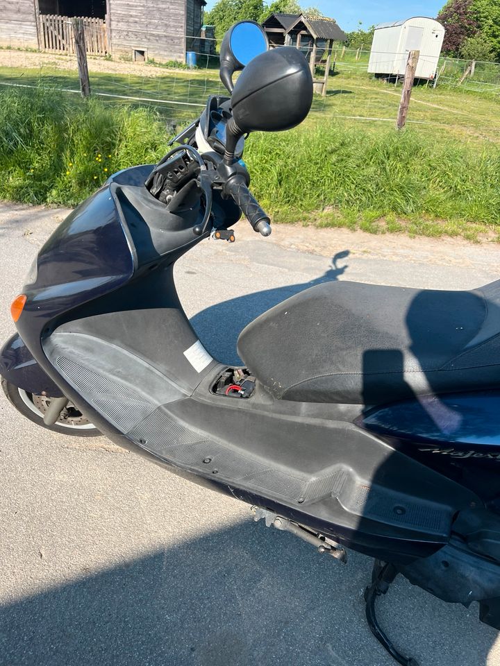 Yamaha YP 125 Majesty an Bastler defekt in Langenfeld