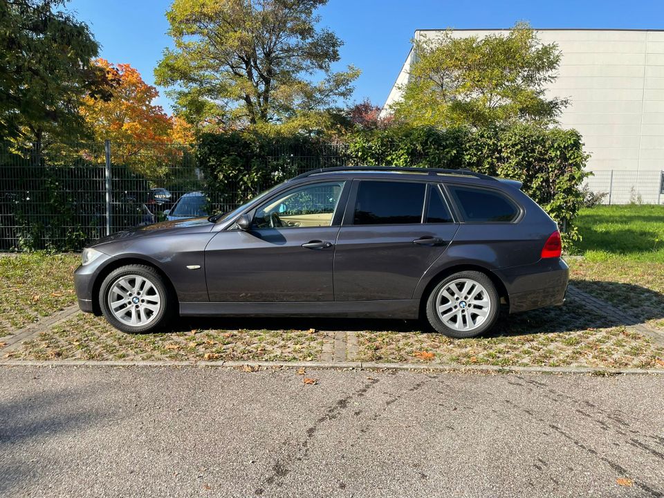 BMW 318i *TÜV NEU**STEUERKETTE NEU* in Unterschleißheim