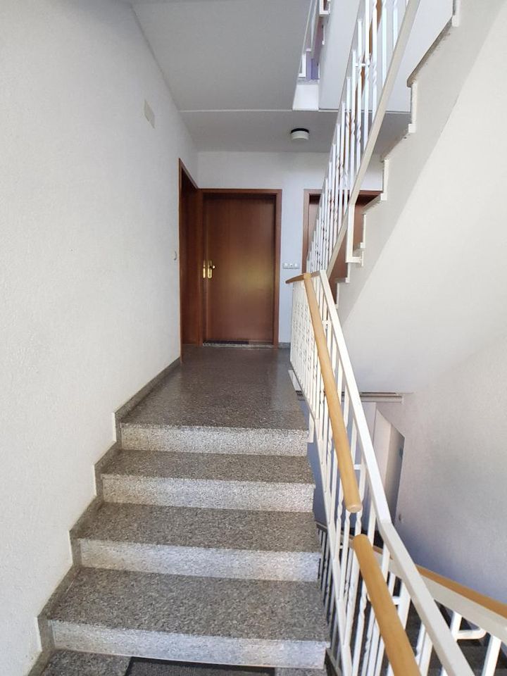 Vermietet Wohnung als Kapitalanlage - mit Balkon! in Hartenstein