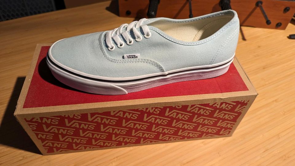 [Neu] Vans Authentic Hellblau 42 EU in Nürnberg (Mittelfr)