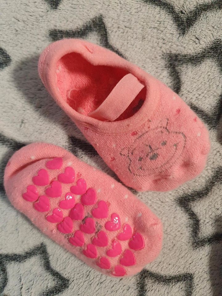 Strümpfe Socken 6 Paar Gr.86-92 74-80 Füßlinge Winnie Minnie Maus in Leipzig