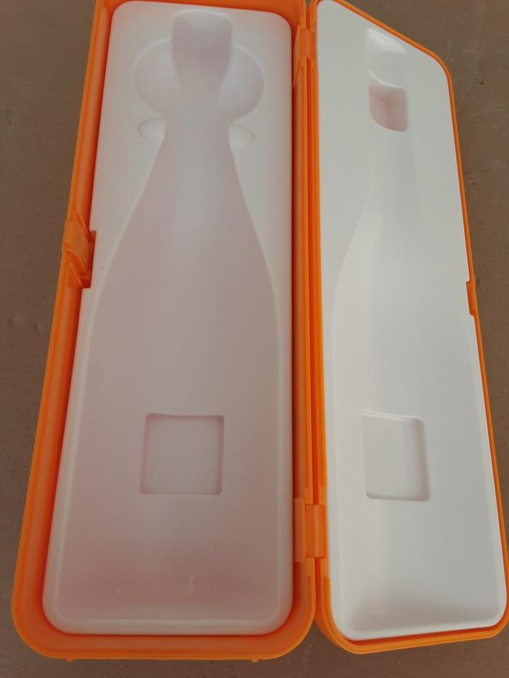 Veuve Clicquot Champagne Geschenk Box Kunststoff ohne Inhalt in Penzberg