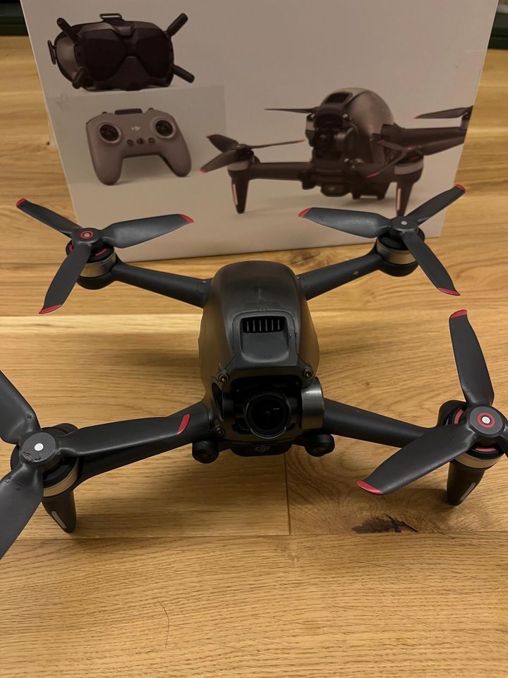 DJI FPV Racing Drohne - sehr wenig geflogen in Kernen im Remstal