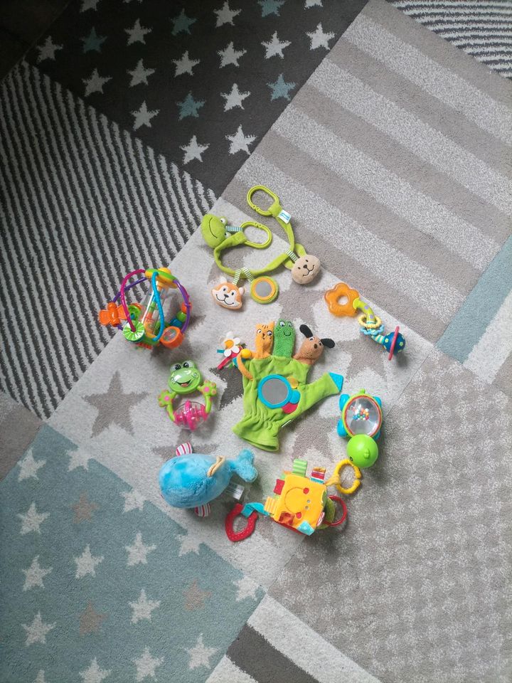 Babyspielsachen je 2 Euro in Großostheim