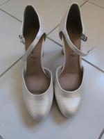 Schuhe Brautschuhe Tamaris Gr. 41  Hochzeit Nordrhein-Westfalen - Mönchengladbach Vorschau