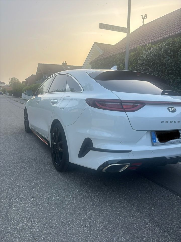 Kia ProCeed GT in Straubing