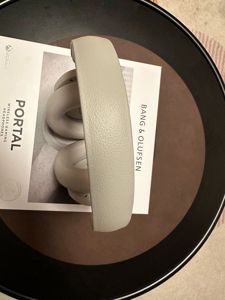 Kopfhörer Bang&Olufsen Beoplay Portal in Berlin