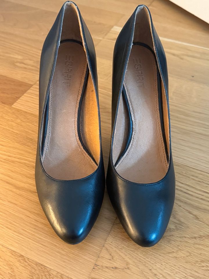 High heels  Gr 39, schwarz, Leder NEU, Marke ESPRIT in München