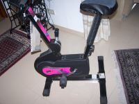 Hometrainer (Ergometer) mit Computeranzeige (selten benutzt) Hessen - Hofheim am Taunus Vorschau