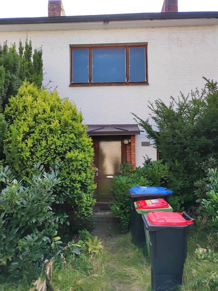 Reserviert • Gelöscht • 
                    SUCHE Haus/DHH/Re...