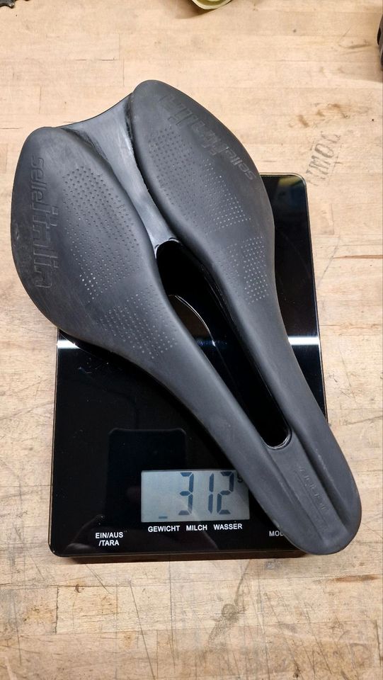 SELLE ITALIA Boost Sattel in Schneeberg