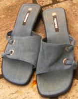 Schuhe Slipper Jeansblau Gr 37 eher 38 Bayern - Lohr (Main) Vorschau