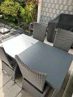 Gartenmöbel Set, Tisch mit 4 Stühlen und passenden Kissen Nordrhein-Westfalen - Oberhausen Vorschau