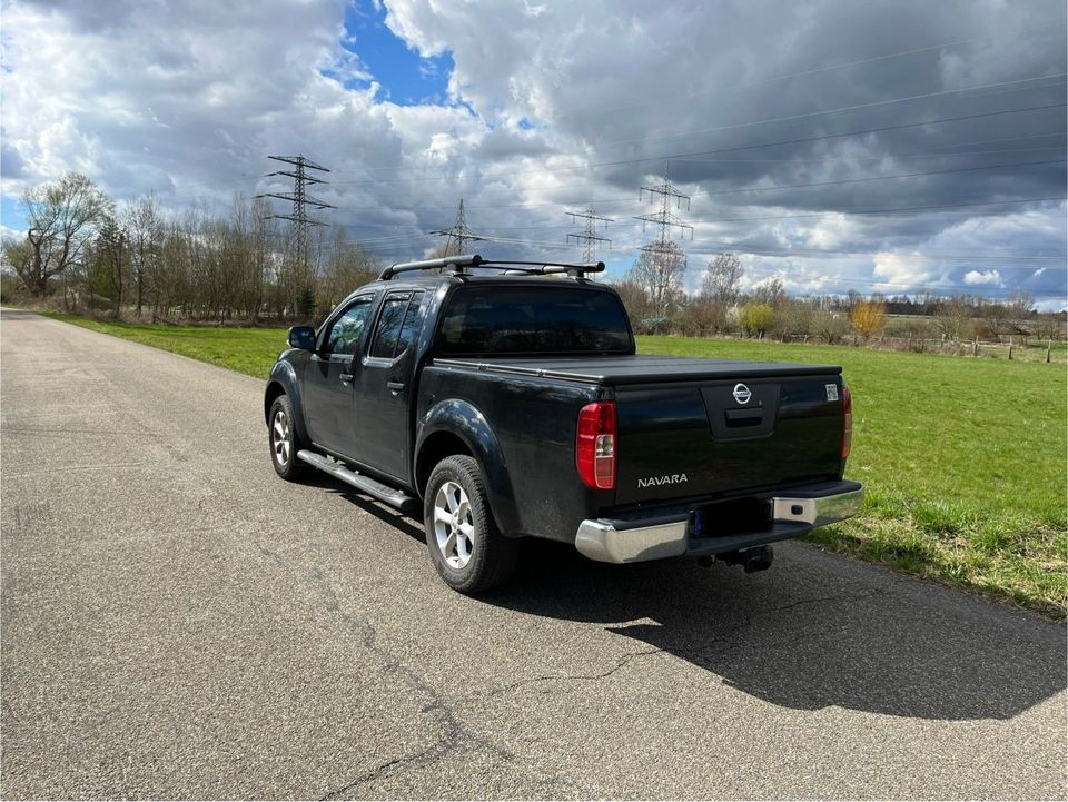 Nissan Navara 4x4 Automatik Longbed AHK Kamera usw in Hügelsheim