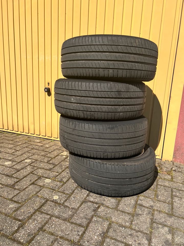 Mercedes Allufelgen mit Sommer Reifen 245/45R17 MICHELIN in Bergheim