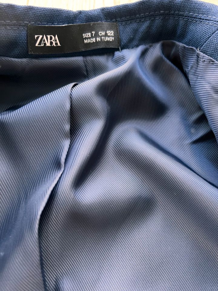 Blazer Junge 122 von Zara in Mettmann