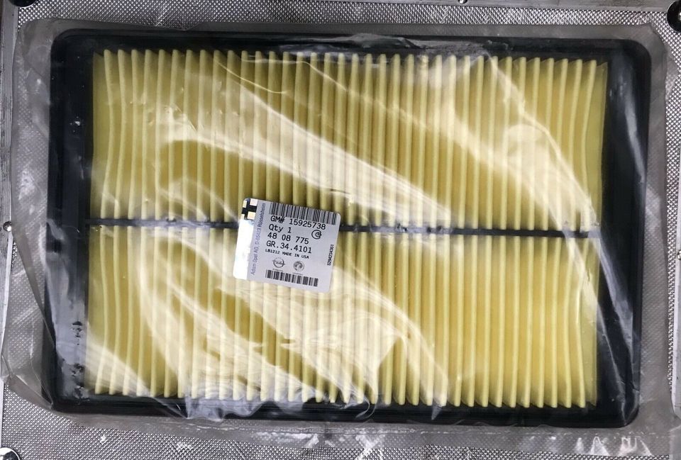 Opel GT 2.0 Turbo (07-09)  Luftfilter Air-Filter 4808775 15925738 in Ransbach-Baumbach