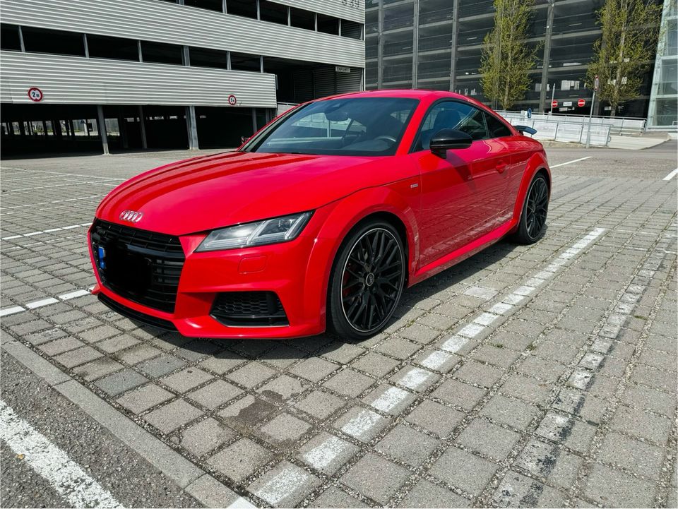 Audi TT s line 2.0 TFSI S Tronic quattro ( COMPETITION!!) in Ingolstadt