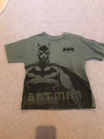 T-Shirt Batman, olivgrün, Next, 116 Bayern - Bad Rodach Vorschau