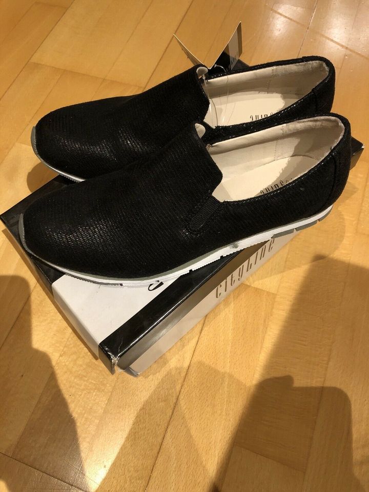 City Line Slipper Schuhe schwarz Größe 39 NEU in Weiden (Oberpfalz)