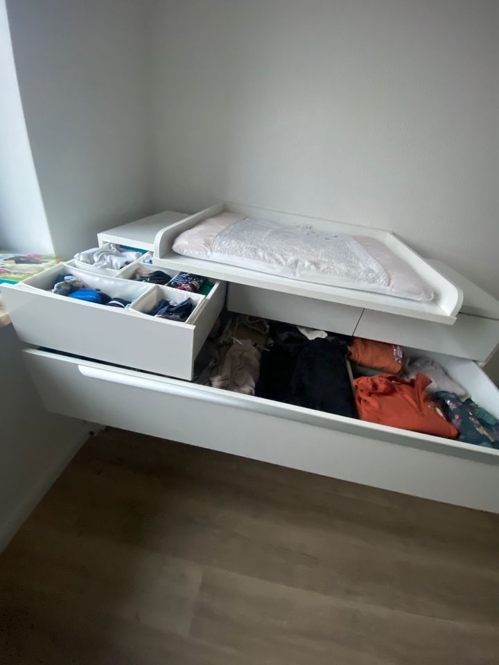 Paidi Fabiana 4 teilig. Babybett wickelkommode xxl Kleiderschrank in Seevetal