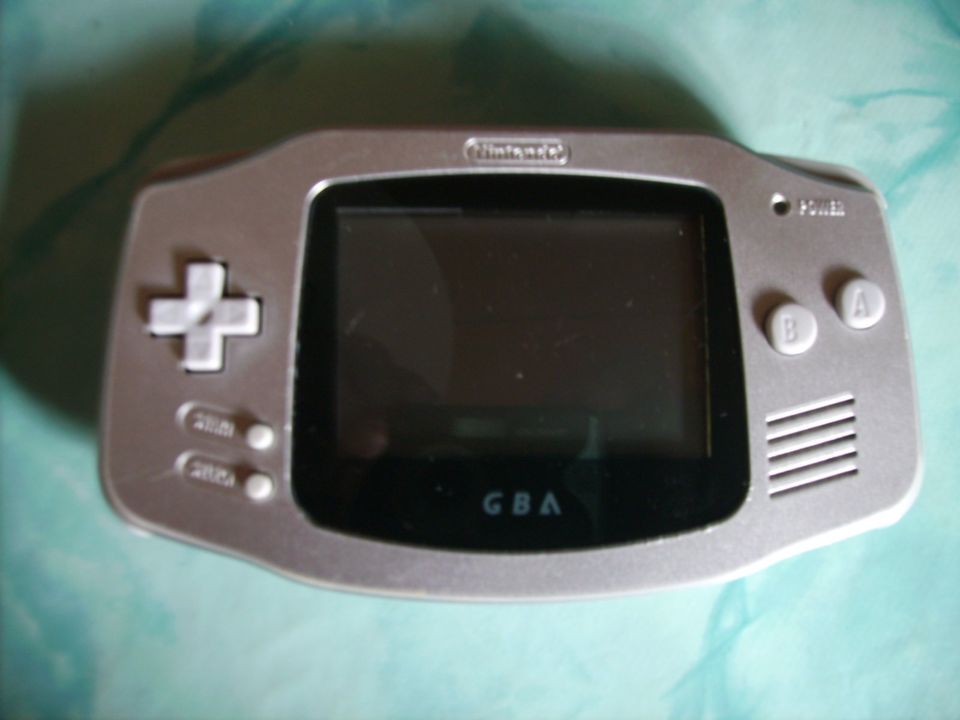 Gameboy Advance , mit Zubehör in Alpen