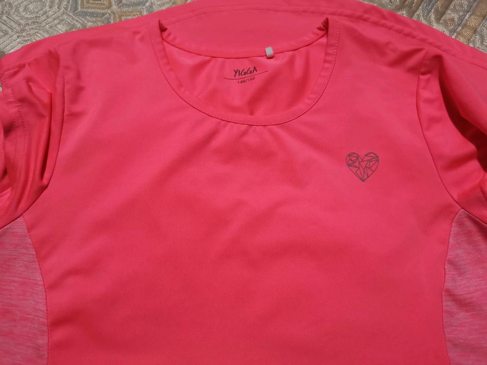 T-shirt Sport Mädchen Gr 146/152, 158/164, gebraucht in Schwäbisch Hall