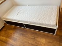 IKEA Bett Malm mit Schubkästen, Lattenrost + Matratze 90/200 Nordrhein-Westfalen - Heiligenhaus Vorschau