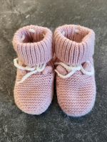 Krabbelschuhe (NEU!!!) rosé aus weichem Strick (C&A) Bayern - Dittenheim Vorschau