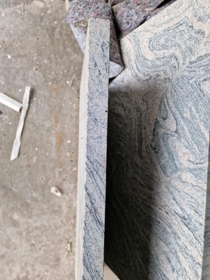 Granit Terrassenplatte 60 x 40 x 3 cm in Bochum