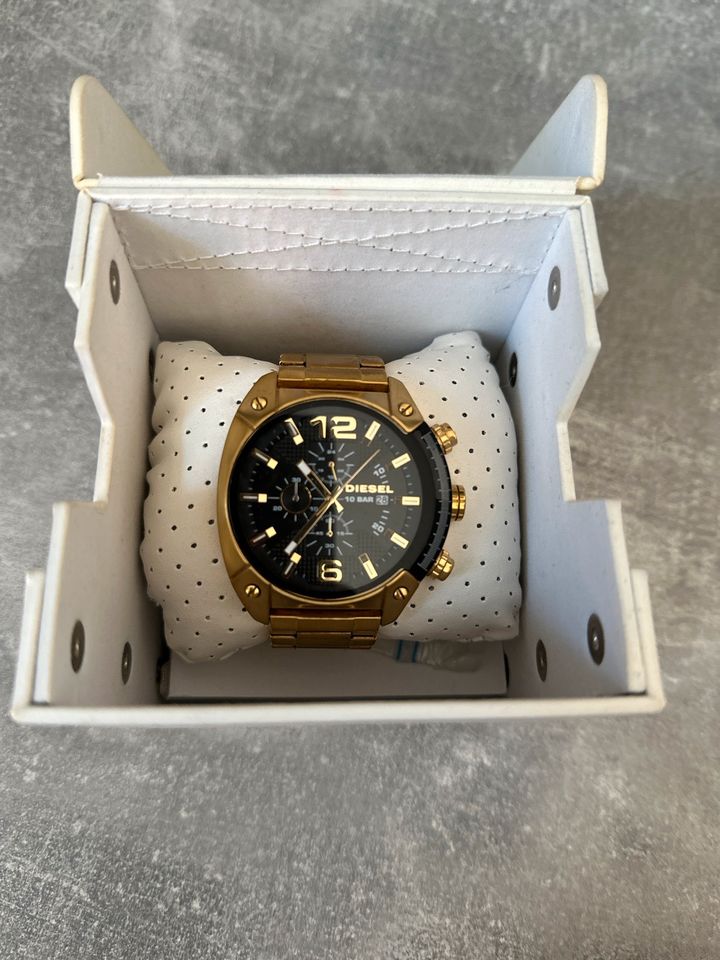 Diesel Uhr in Gold/Schwarz in Bayern - Augsburg | eBay Kleinanzeigen ist  jetzt Kleinanzeigen