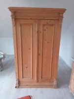 Antiker Schrank. HÖHE 176 CM. BREITE 98 CM UND TIEFE 47 CM Bayern - Immenreuth Vorschau