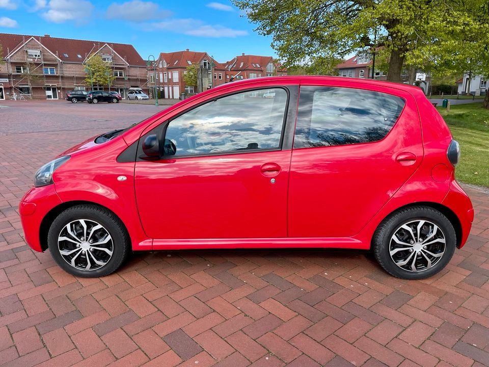 Toyota Aygo - TÜV/AU NEU - Auspuff NEU - 5 Türig - Klimaanlage in Sande