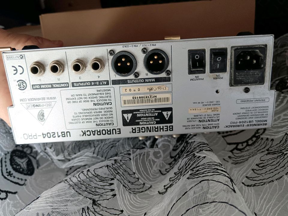 Mischpulte behringer eurorack ub1204-pro(NUR ABHOLUNG) in Mönchengladbach