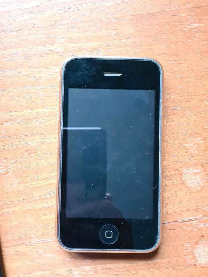 Apple iPhone 3G im Originalkarton in Frankfurt am Main