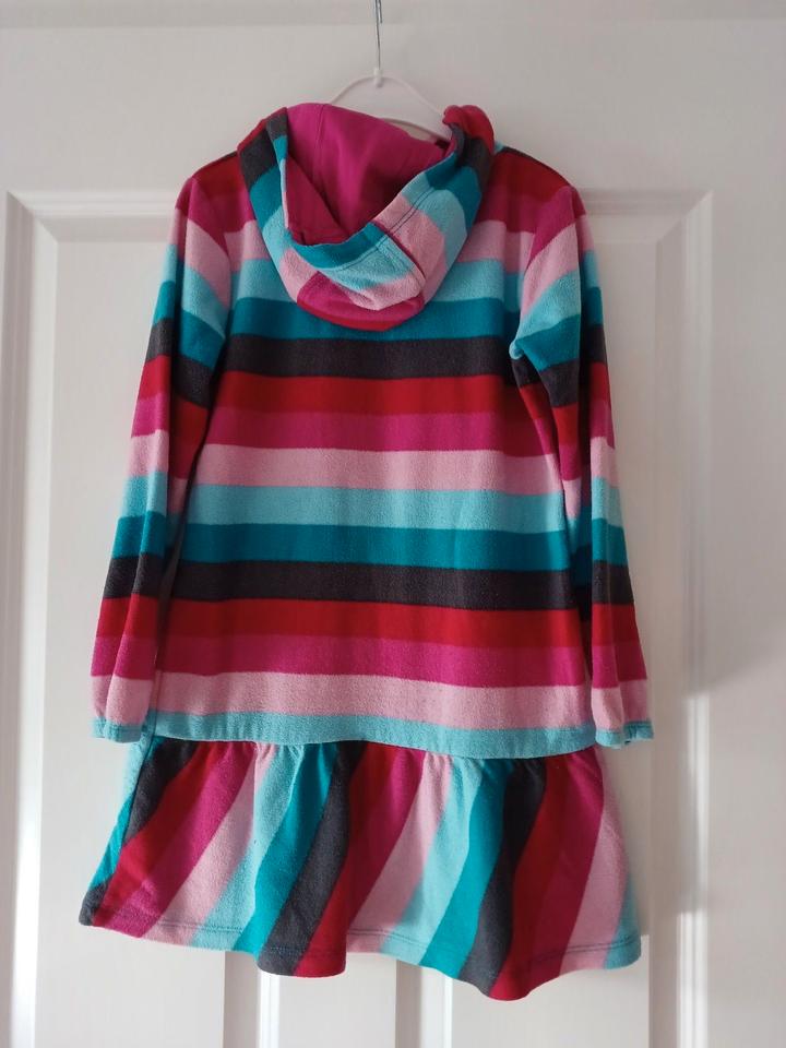 warmes Kleid Topolino Gr. 128 Fleece Fleecekleid mit Kapuze in Eicklingen