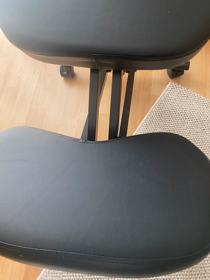 Himimi Kniestuhl Ergonomisch in Wetzlar