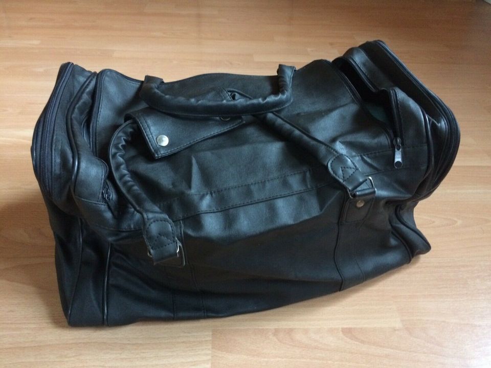 Sport/Reise Taschen 50-60 cm lang je 5€ in Hamburg