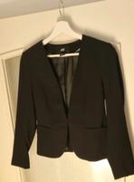 Zwei Casual Elegantes Blazers Von H&M fur €40 Jeder in Schwarz un Düsseldorf - Düsseltal Vorschau