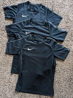 T-Shirt Jungen Nike Schwarz und Rot Hessen - Eschenburg Vorschau