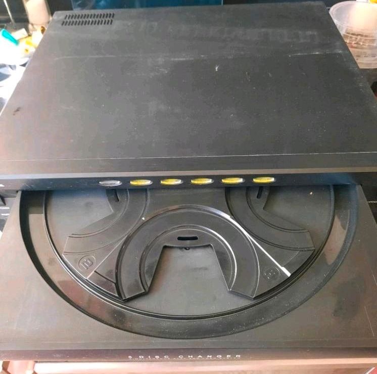 CD Player 5 Disc Changer in Berlin